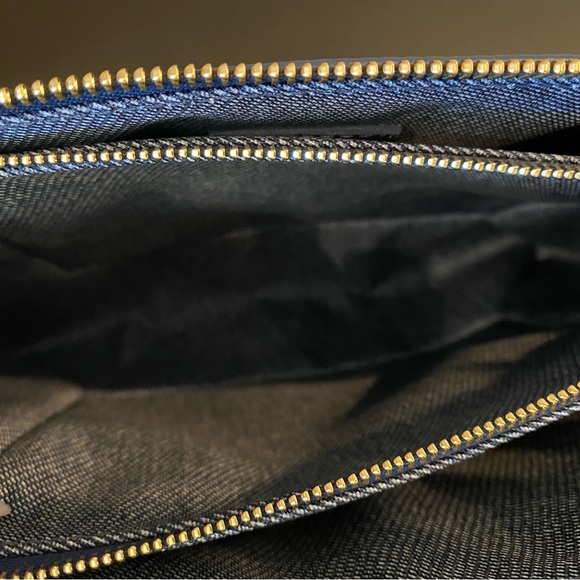 ⭐️🌟✨ NWT 2022 Edition RARE Louis Vuitton Denim Collection Coussins PM. - Picture 15 of 16